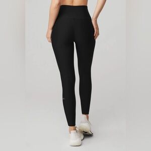 NWT Aloyoga 7/8 High waist airlift leggings